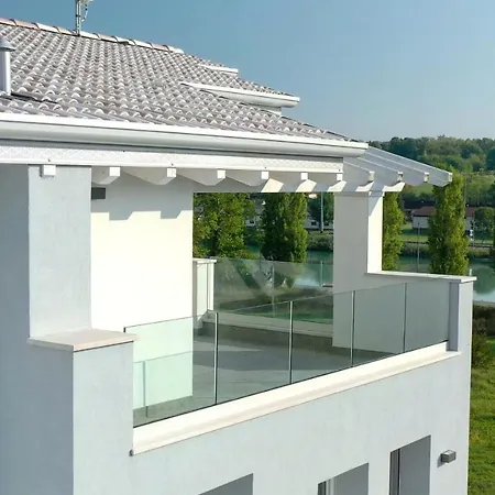 Luxury La Finestra Sul Mincio Appartement *